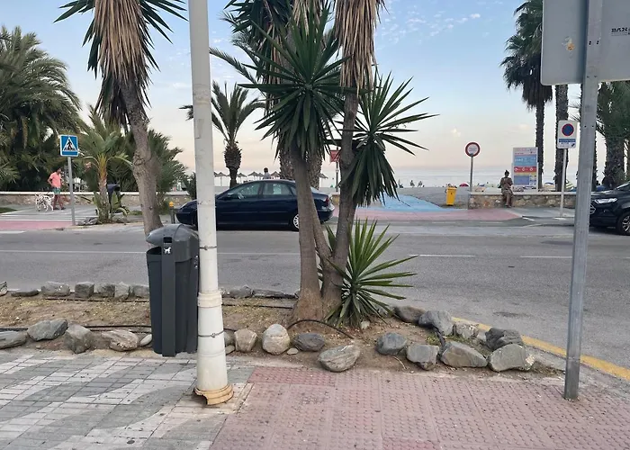 Playa Y Piscina Velilla Park Pondos