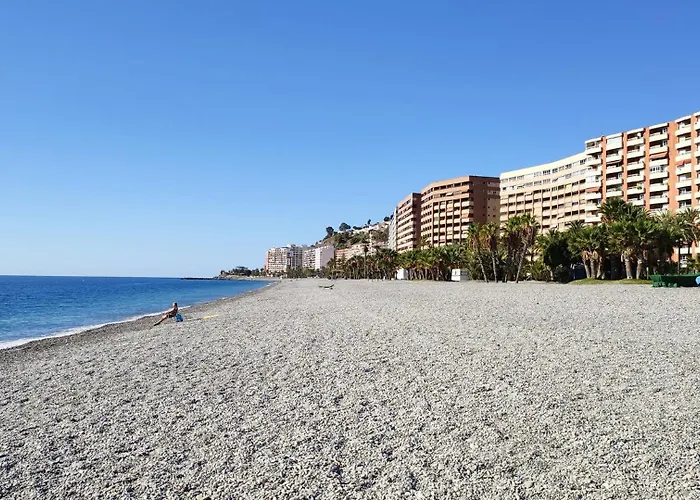 Playa Y Piscina Velilla Park Pondos